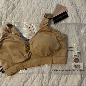 Kindred Bravely Sublime Hands-Free pumping & Nursing Bra, Small super-Busty